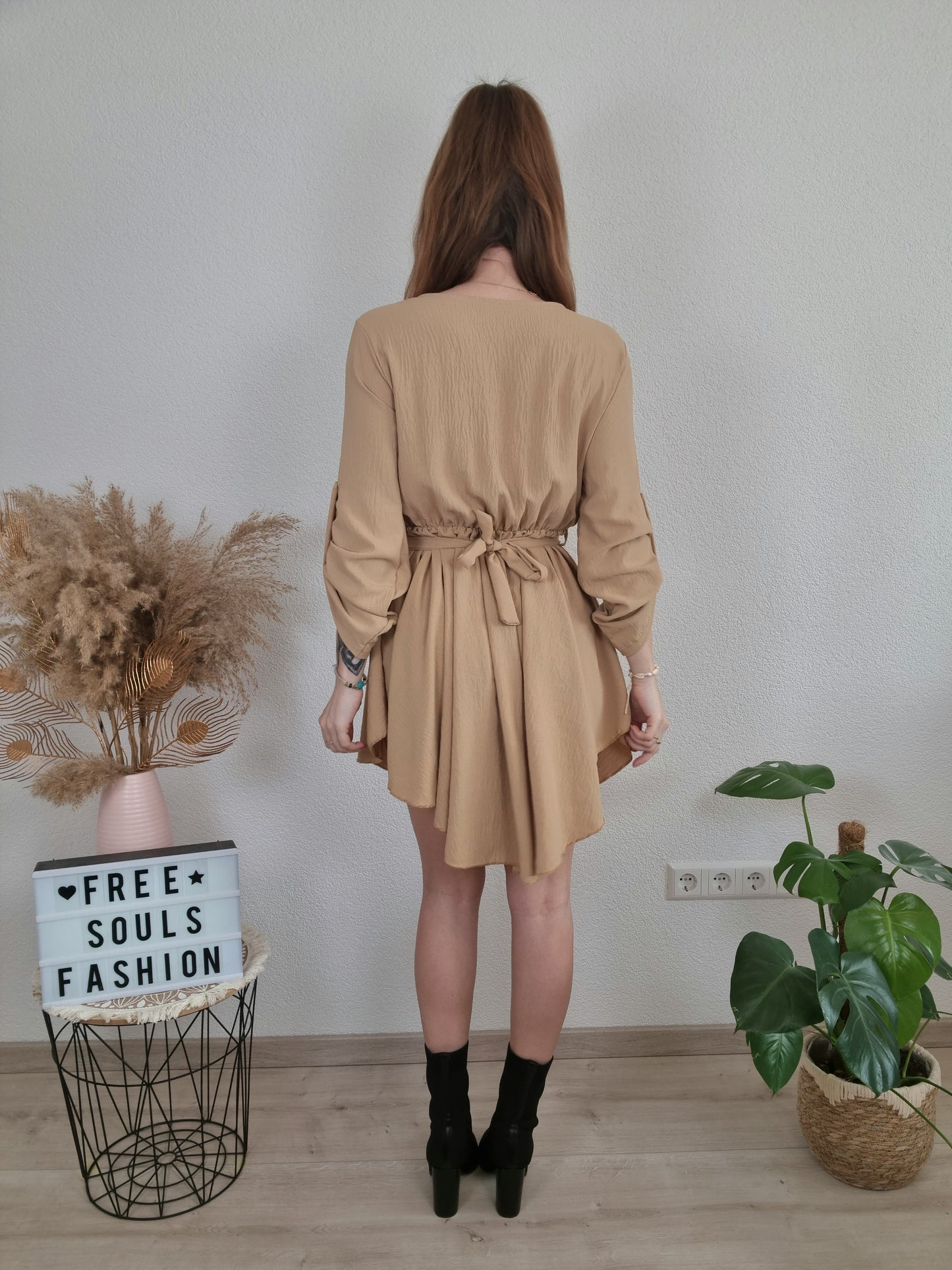 Minikleid mit Gürtel